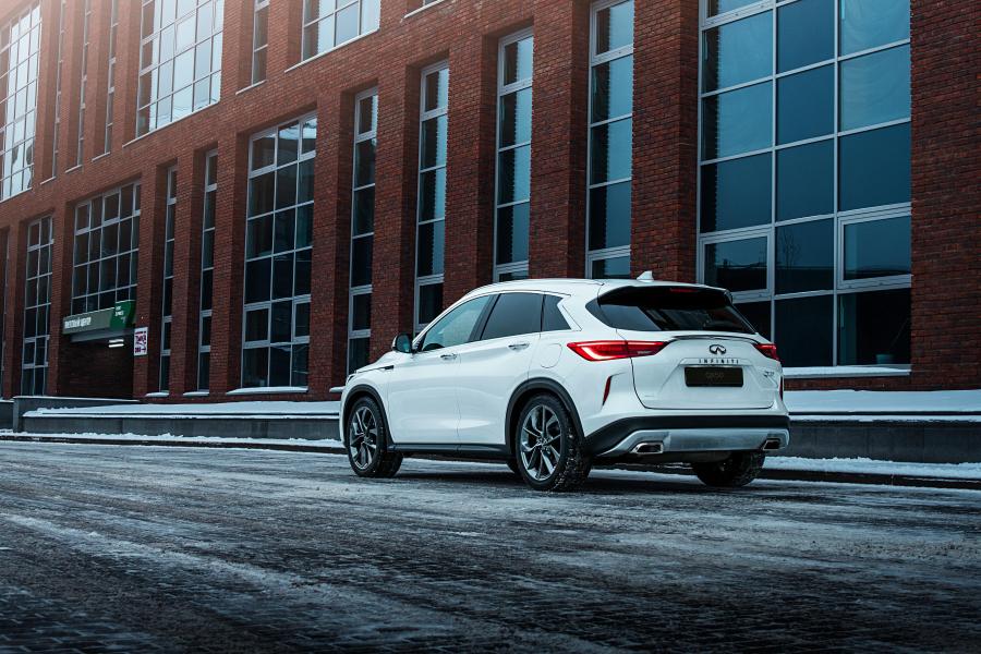  Infiniti QX50 2.0t 2018 года  (CIS) (фото 18 из 40)